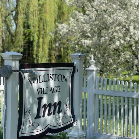Williston Village Inn Бърлингтън Екстериор снимка