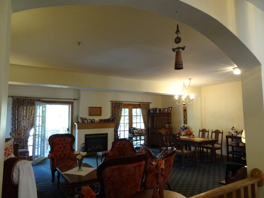 Williston Village Inn Бърлингтън Екстериор снимка