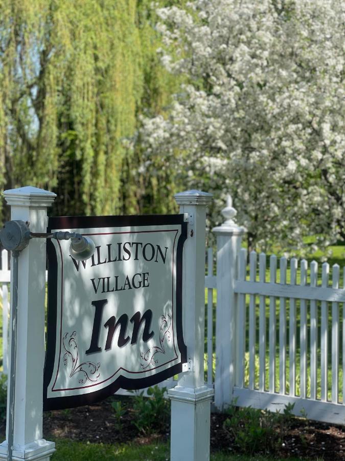 Williston Village Inn Бърлингтън Екстериор снимка