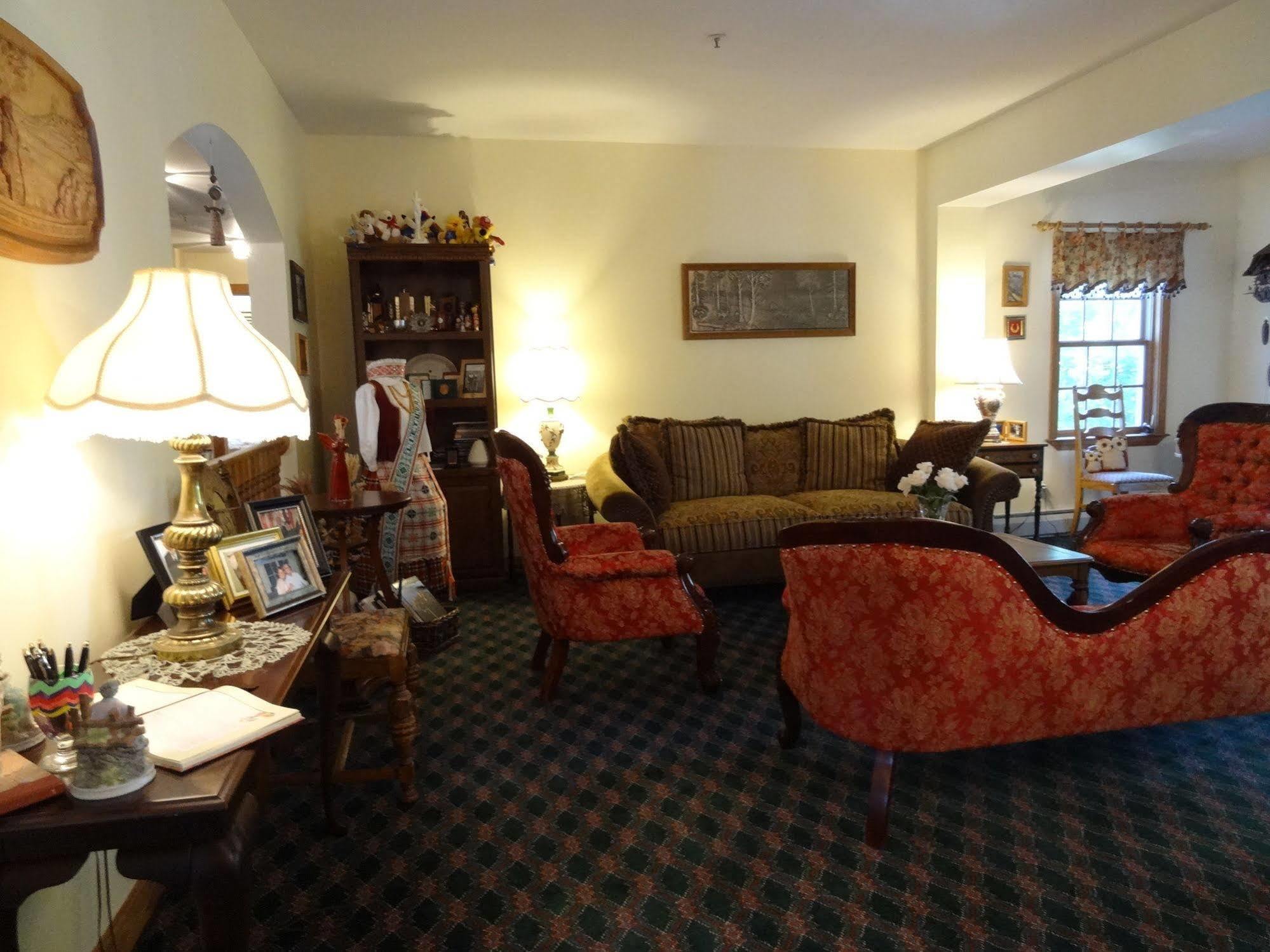 Williston Village Inn Бърлингтън Екстериор снимка